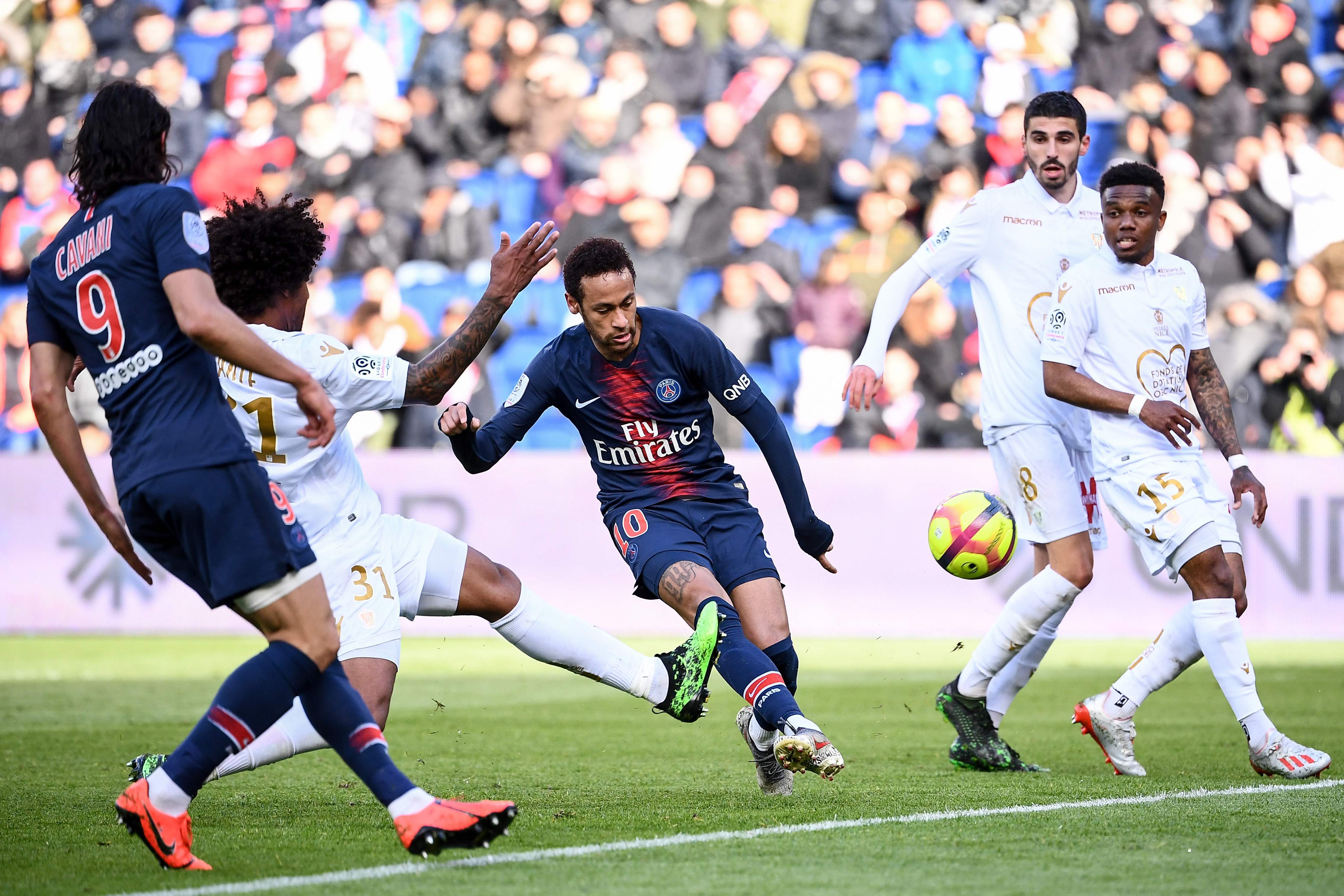 拜仁慕尼黑掀翻巴黎圣日耳曼,晋级欧冠四强 拜仁慕尼黑掀翻巴黎圣日耳曼,晋级欧冠四强