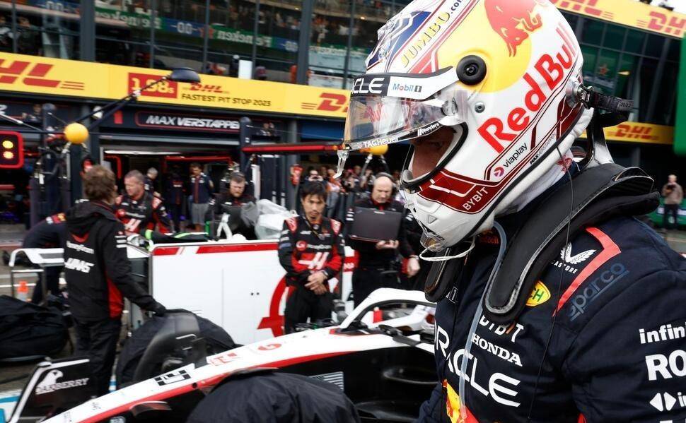 威廉姆斯力克阿斯顿马丁，勒克莱尔带队取胜