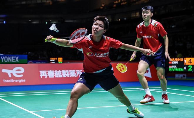 泰国队完胜日本队，黄鸭组合刷新纪录