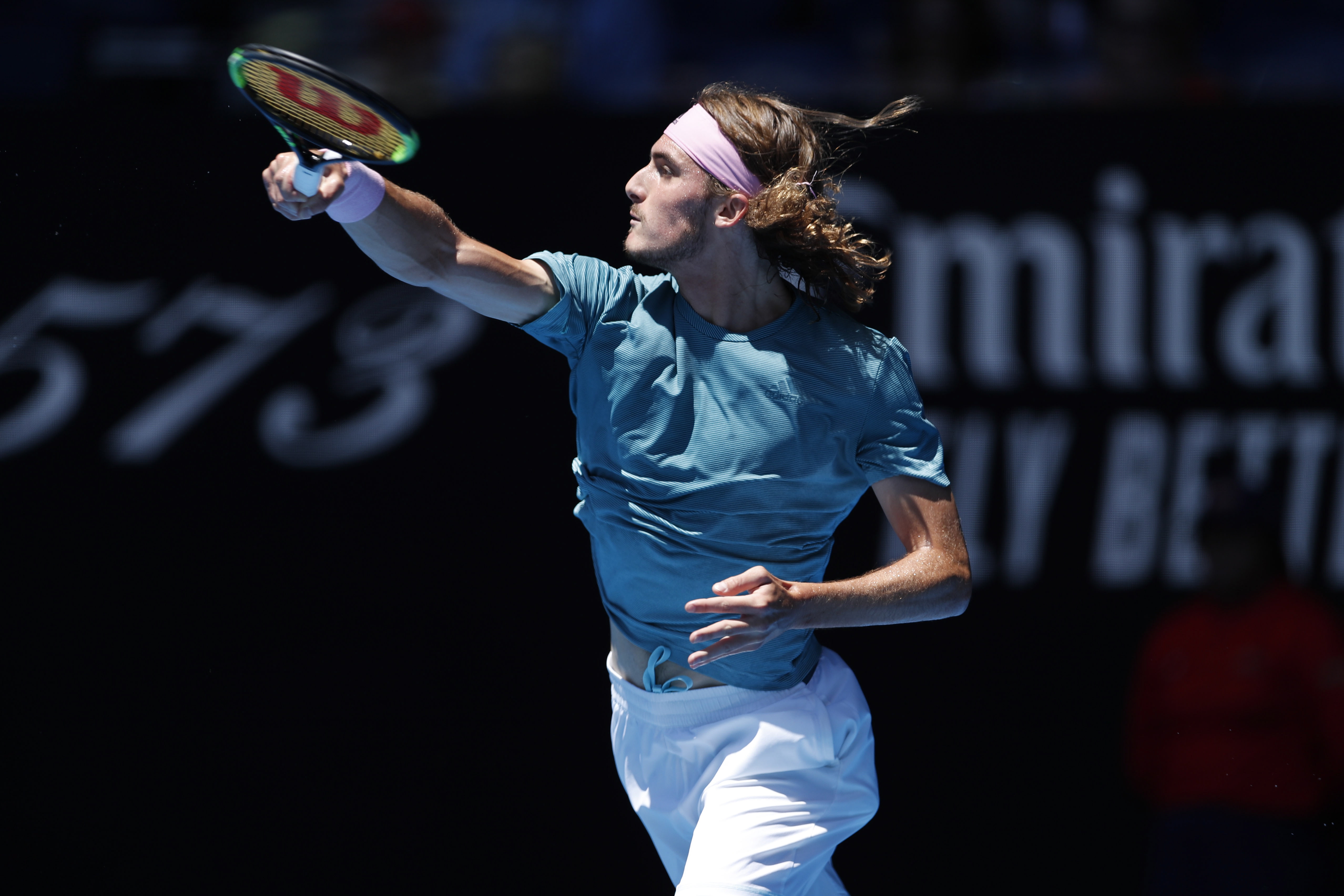 ATP总决赛险胜澳网，西西帕斯惊艳四座